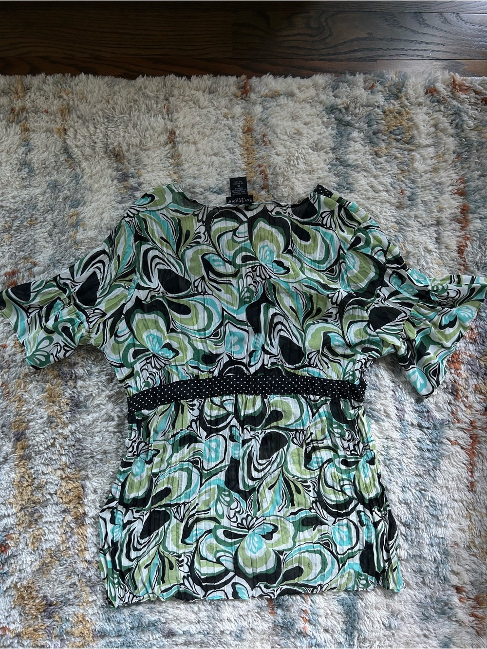 Y2K patterned top - Picture 7 of 7